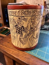 2 vases guatemala for sale  Germantown