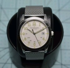 Relógio de infantaria Swiss Army Victorinox pulseira de malha de aço inoxidável - movimento de quartzo comprar usado  Enviando para Brazil