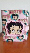 Carteira Betty Boop aparência de couro bi-dobrável rosa com fecho de botão de pressão de metal  comprar usado Carteira Betty Boop aparência de couro bi-dobrável rosa com fecho de botão de pressão de metal  comprar usado  Enviando para Brazil