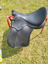 Wintec 17inch black for sale  YORK