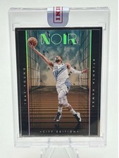 2024-25 Noir City Edition Trae Young Metal Frame 21/25 City Edition comprar usado 2024-25 Noir City Edition Trae Young Metal Frame 21/25 City Edition comprar usado  Enviando para Brazil