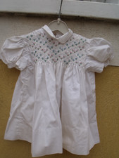 Ancienne robe smocks d'occasion  Saint-Maximin-la-Sainte-Baume