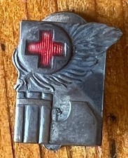 Distintivo cri croce usato  Livorno