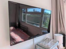 Bush dled43uhdhdrs1 smart for sale  SUNBURY-ON-THAMES
