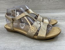 Naturalizer women gold for sale  Omaha