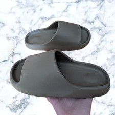 Yeezy slides braun gebraucht kaufen  Leipzig