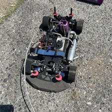 Un juego de motor de 2 velocidades radiocontrolado para coche y arranque de señal segunda mano  Embacar hacia Mexico