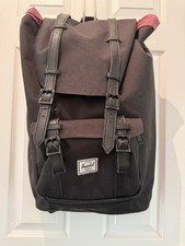 Mochila para laptop HERSCHEL SUPPLY CO. Little America preta com correia listrada comprar usado  Enviando para Brazil