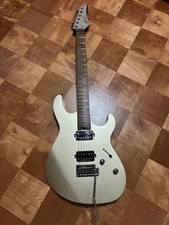 Cort G300 Pro Gold tipo Stratocaster comprar usado Cort G300 Pro Gold tipo Stratocaster comprar usado  Enviando para Brazil