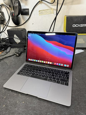 Macbook air 2018 usato  Cecina