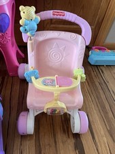 Carrinho de boneca Fisher-Price Brilliant Basics Stroll Along Walker brinquedo resistente, usado comprar usado  Enviando para Brazil