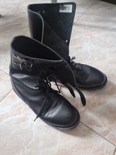 Paire rangers noires d'occasion Paire rangers noires d'occasion  Aubagne