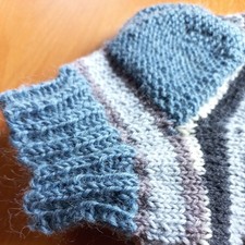 Handgestrickte sneakersocken 3 gebraucht kaufen  Alteglofsheim