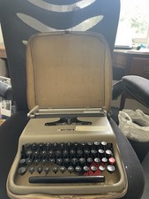 Olivetti lettera manual for sale  MIDHURST
