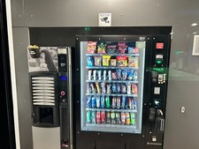 Utdoor verkaufsautomat snack gebraucht kaufen  Montabaur-Umland