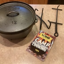 Lodge #12 Forno holandês de acampamento de ferro fundido com rebite de elevação e livro de receitas EUA comprar usado  Enviando para Brazil