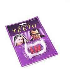 Denti per costume usato  Italia