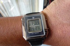 Montre lip quartz d'occasion  Clermont-Ferrand-