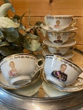 Lot tasses porcelaine d'occasion  Nègrepelisse