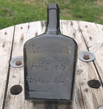 05l16 old bottle d'occasion  Expédié en Belgium
