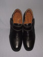 Paire chaussures neuves d'occasion  Château-du-Loir