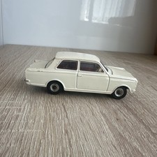 Dinky toys 136 d'occasion  Expédié en Belgium