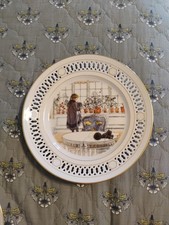Wall plate collectible for sale  Quincy