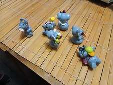 Sorpresine kinder elefanti usato  Ripatransone
