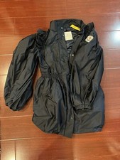 Moncler jacket. brand d'occasion  Expédié en Belgium