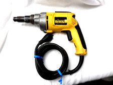 Chave de fenda Dewalt DW268 Vsr Versa-Clutch Screwgun TEKS 6,5 amp 2.500 rpm leitura, usado comprar usado  Enviando para Brazil