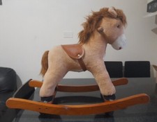 Cavallino dondolo peluche usato  Sanremo