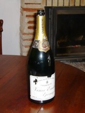 Champagne magnum vide d'occasion  Aiguillon