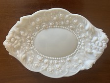 Antiga cômoda/bandeja de vaidade opalescente de noiva opalescente Fostoria floral opalescente comprar usado  Enviando para Brazil