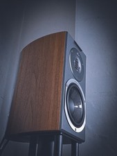 Audiovector avantgarde loudspe for sale  UTTOXETER