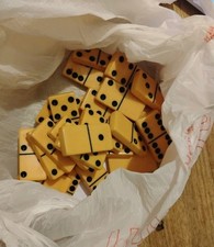 Usado, 374g VTG 2” dominó baquelite envelhecido caramelo abóbora laranja 26 peças no total comprar usado Usado, 374g VTG 2” dominó baquelite envelhecido caramelo abóbora laranja 26 peças no total comprar usado  Enviando para Brazil