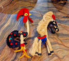 Conjunto de brinquedos de arte popular de corda e feltro de sisal cavalo e galo de galinha (raro), usado comprar usado  Enviando para Brazil