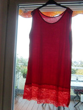 Unterkleid rot spitze gebraucht kaufen  Haan