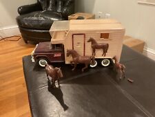 Vintage 1960 BUDDY L Estábulos de Cavalo Camper Truck Cavalos Rampas Como São Namorados 💝 comprar usado  Enviando para Brazil