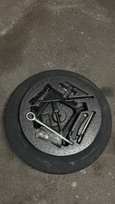 Kit attrezzi ruotino usato  Calvizzano
