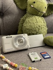 Nikon coolpix s6600 for sale  LEEDS
