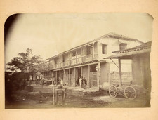 Cuba, Santiago, Hombres en el Balcón de una Hacienda vintage albumen print Tir na sprzedaż  Wysyłka do Poland