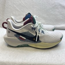 Nike sneakers womens for sale  Bristol