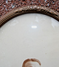 Cadre xixème ovale d'occasion Cadre xixème ovale d'occasion  Moulins