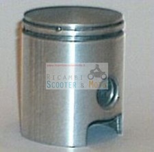 Piston complet piston d'occasion  Expédié en France