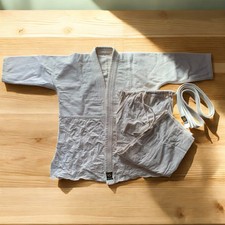 Judogi set used d'occasion  Expédié en Belgium