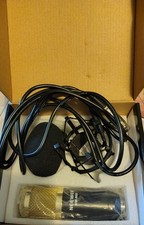 Microfoni usato Microfoni usato  Scalea