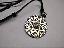 Pendentif etoile celtique d'occasion  Saint-Privat-des-Vieux