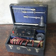 Ancien coffret medical d'occasion  Neuville-aux-Bois