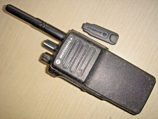 Motorola DP4400e UHF 403-527MHz DMR Digital c/w batería, antena y clip para cinturón segunda mano  Embacar hacia Mexico
