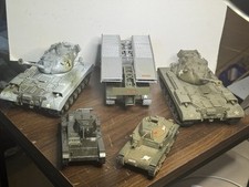 Usado, Lote de veículos militares de esteira modelo plástico tanque e camada de ponte Tamiya e mais comprar usado  Enviando para Brazil